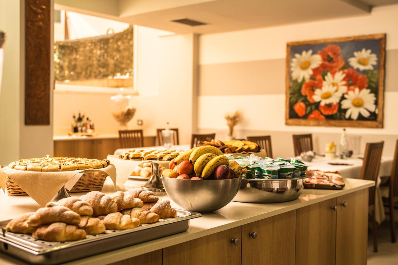 סניגליה Hotel Giulietta מראה חיצוני תמונה